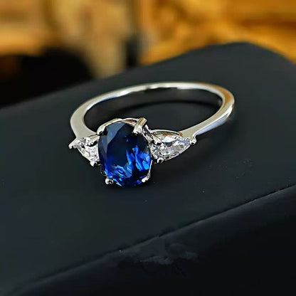 Marin Thorneau Ring | White Gold 16k